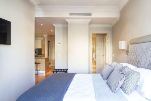 Cape Royale Luxury Apartments By Stay In Luxury