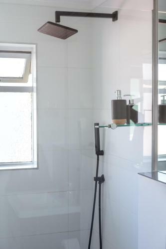 Cosy And Classy Sea Point Apartment