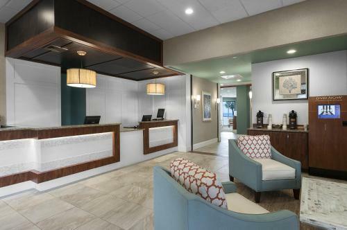 Hotel Breakers Oceanfront Boutique Resort On 27th