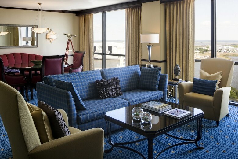 Renaissance Mobile Riverview Plaza Hotel