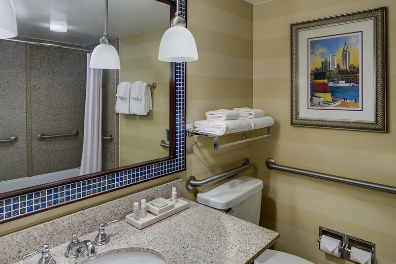 Renaissance Mobile Riverview Plaza Hotel