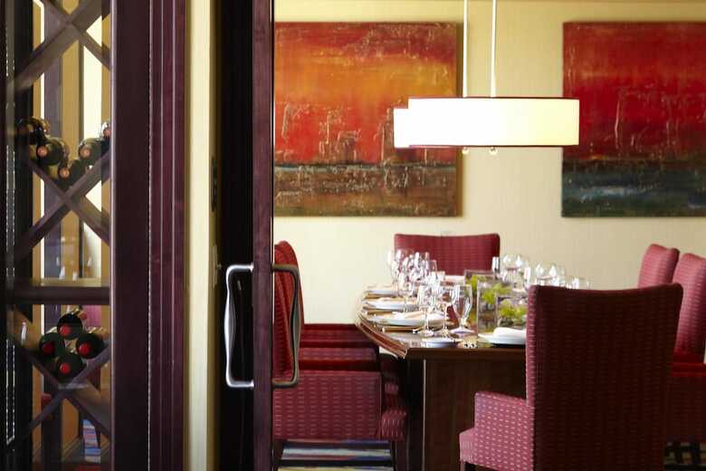 Renaissance Mobile Riverview Plaza Hotel