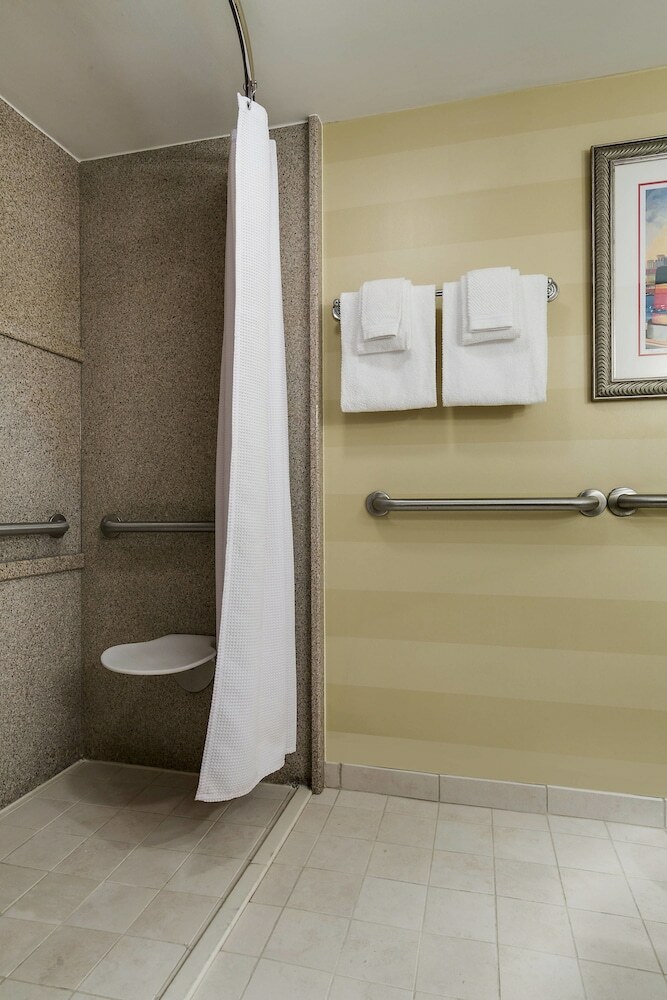 Renaissance Mobile Riverview Plaza Hotel