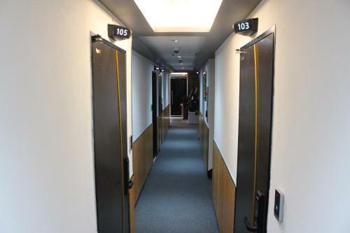 Hostal The Road Hotel