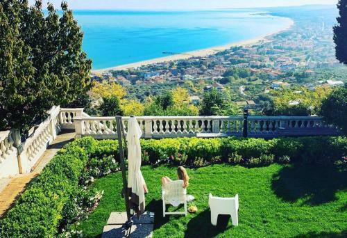 Villa Secret Garden - Suites & Apartments