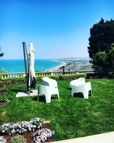 Villa Secret Garden - Suites & Apartments