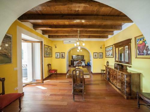 Tasteful Holiday Home In Vibonati With Private Pool