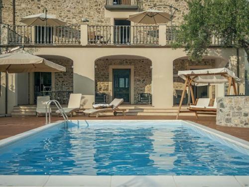 Tasteful Holiday Home In Vibonati With Private Pool