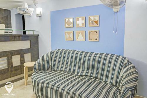 Hotel Amit Guest House Tagore Park Kolkata