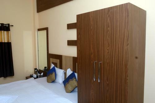 J. M. Villa Hotel
