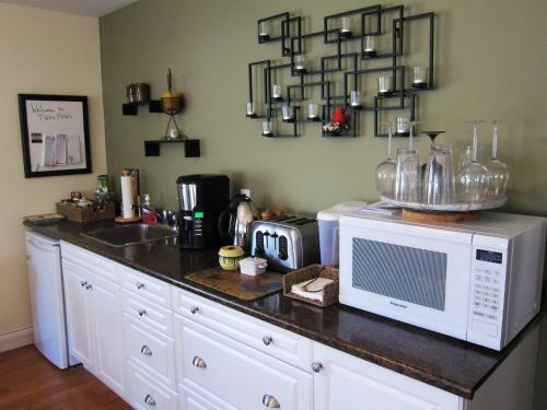 Twin Pines Bed And Breakfast