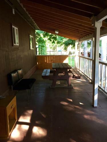 Copper River Motel
