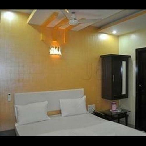Hotel Om Residency
