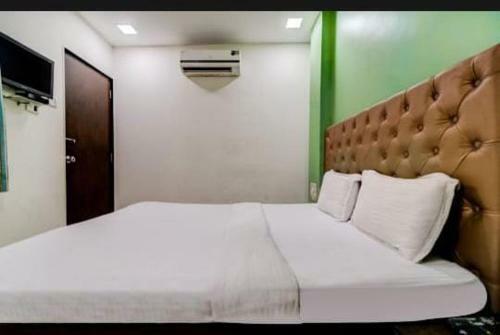 Hotel Om Residency