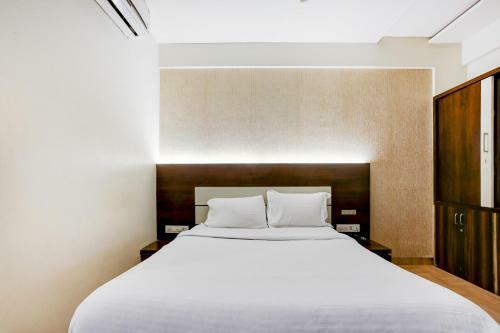 Hotel Capital O 87144 Vinay Residency