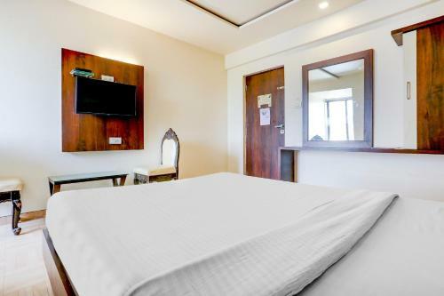 Hotel Capital O 87144 Vinay Residency
