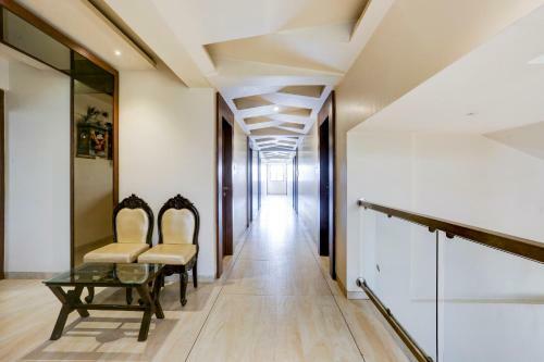 Hotel Capital O 87144 Vinay Residency