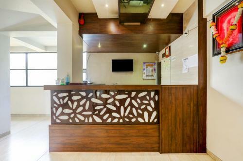 Hotel Capital O 87144 Vinay Residency