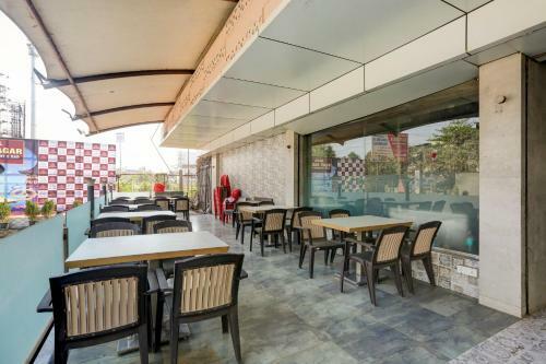 Hotel Capital O 87144 Vinay Residency