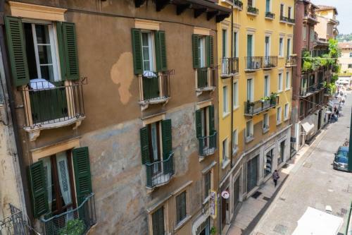 Apartamento Accogliente Residenza Rocchetto A 25mt Da Piazza Erbe