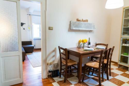 Apartamento Accogliente Residenza Rocchetto A 25mt Da Piazza Erbe