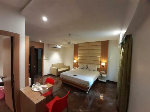 Hostal Hotel Royal Oak Navi Mumbai-stz 1002