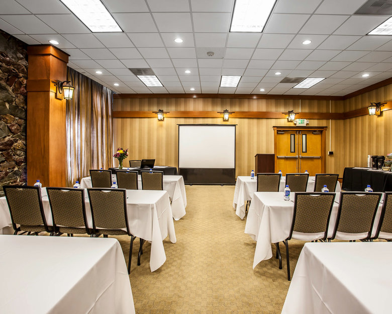 Hotel Quality Inn And Suites