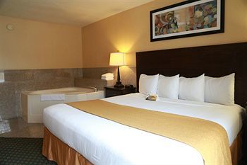 Hotel Quality Inn And Suites