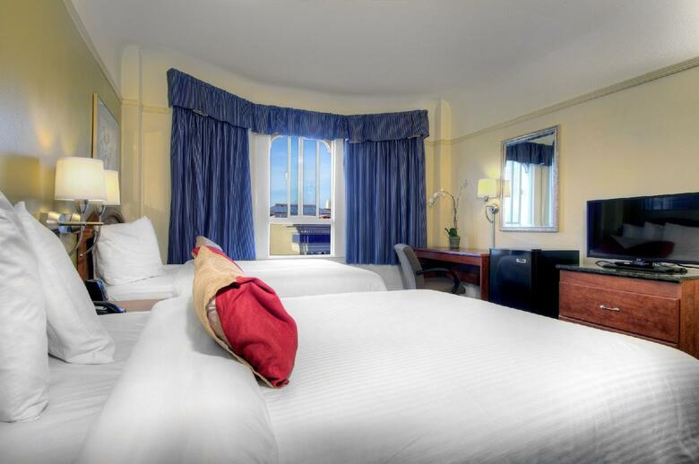 Monarch Hotel