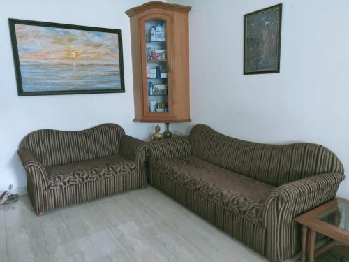 Lovely 1 Bedroom Rental Unit On Carter Road