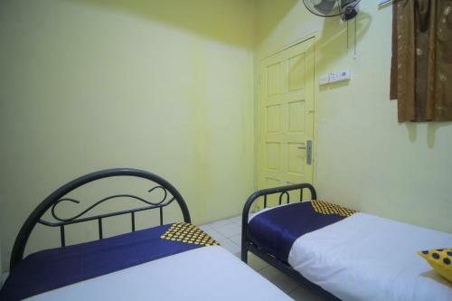 Hotel Spot On 2305 Andys Nur Penginapan