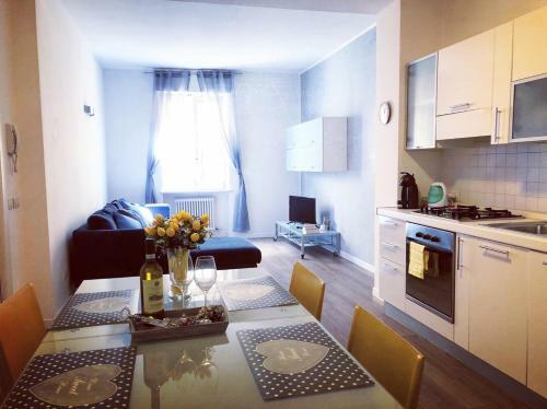 Leoncino Apartment 2