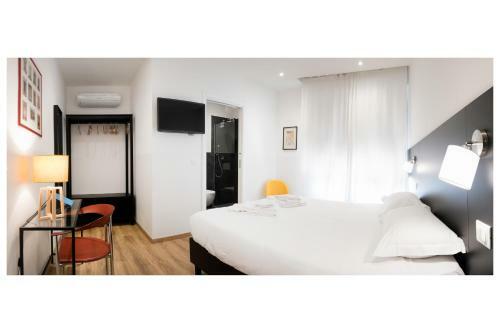 Hostal Parcosantateresa Suites