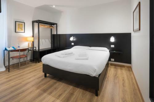 Hostal Parcosantateresa Suites