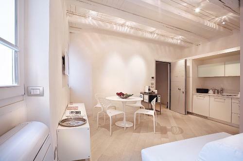 Le Nuove Cadreghe Apartments