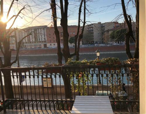Riverview City Apartment