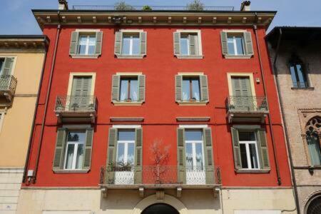 Hostal La Marque Jaune