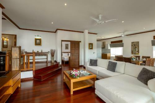 Villa Baan Angelo Tropical 3bedrooms Pool Villa Kata