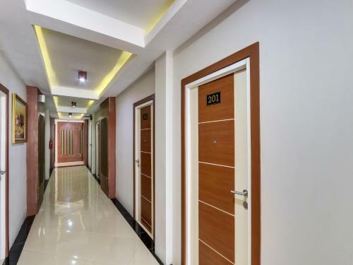 Oyo Flagship 90973 Hotel Karunia Pkpri Grobogan