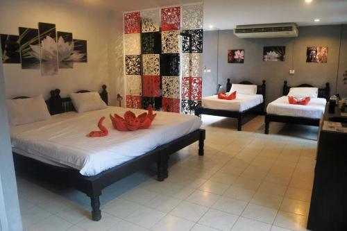 Hotel Hi Karon Beach Family Room