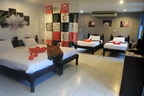 Hotel Hi Karon Beach Family Room