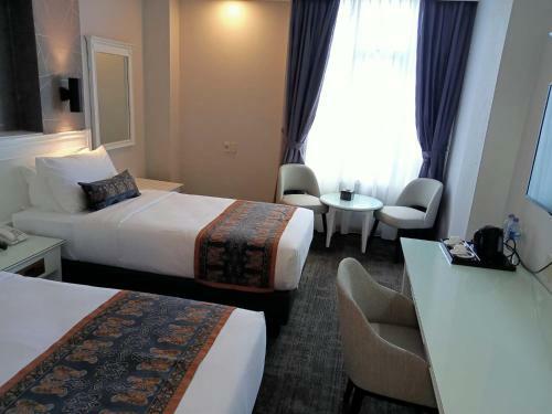 Relat Indah Hotel