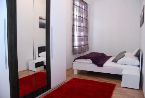 Alive Apartments