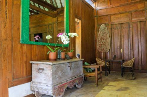 Bed & Breakfast Stone House 1 @chanteak Bali