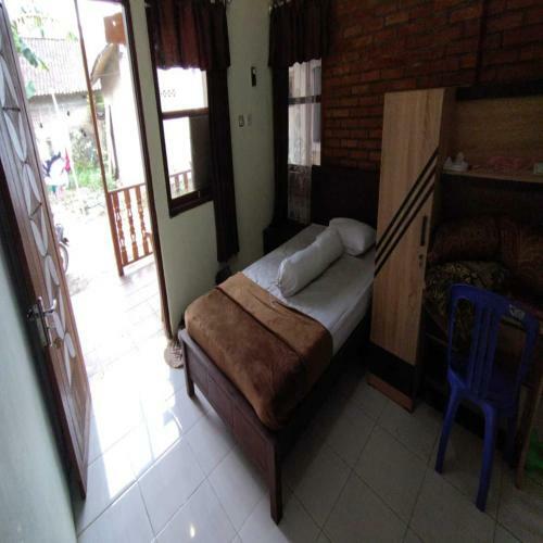 Hostal Borobudur Kampung Homestay - Sumaedi