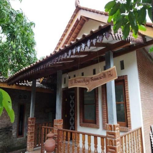 Hostal Borobudur Kampung Homestay - Sumaedi