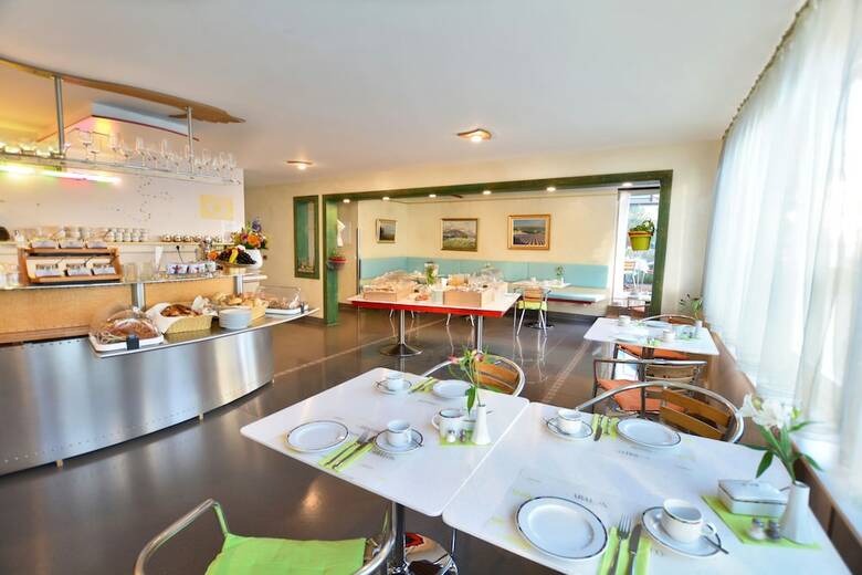 Abalon Hotel Ideal