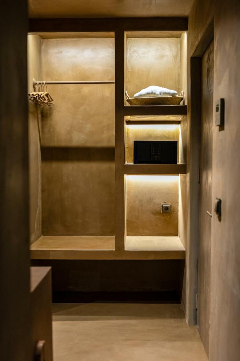 Life Gallery Hotel