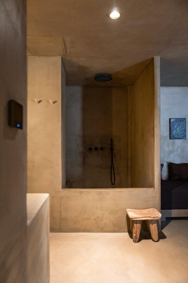 Life Gallery Hotel