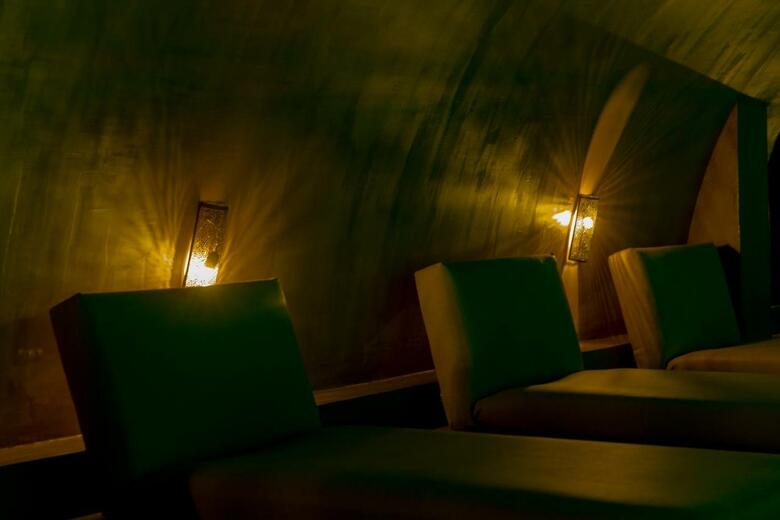 Life Gallery Hotel